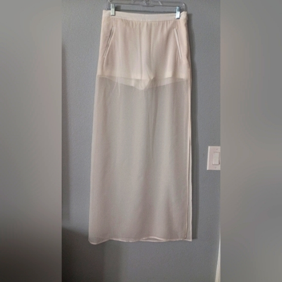 BCBG MAXAZRIA Maxi Skirt Silk with Underneath shorts - Picture 7 of 10